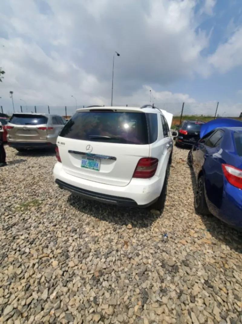 Mercedes-Benz ML 350   - 2009