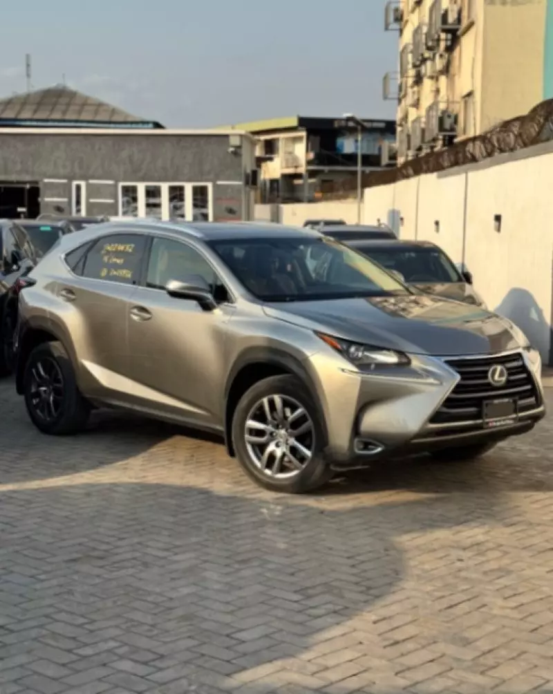 Lexus NX   - 2015