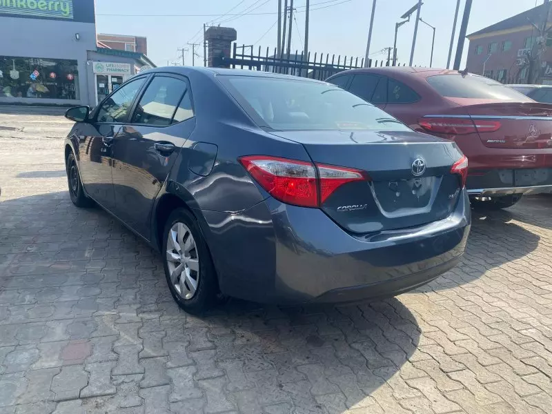 Toyota Corolla   - 2016
