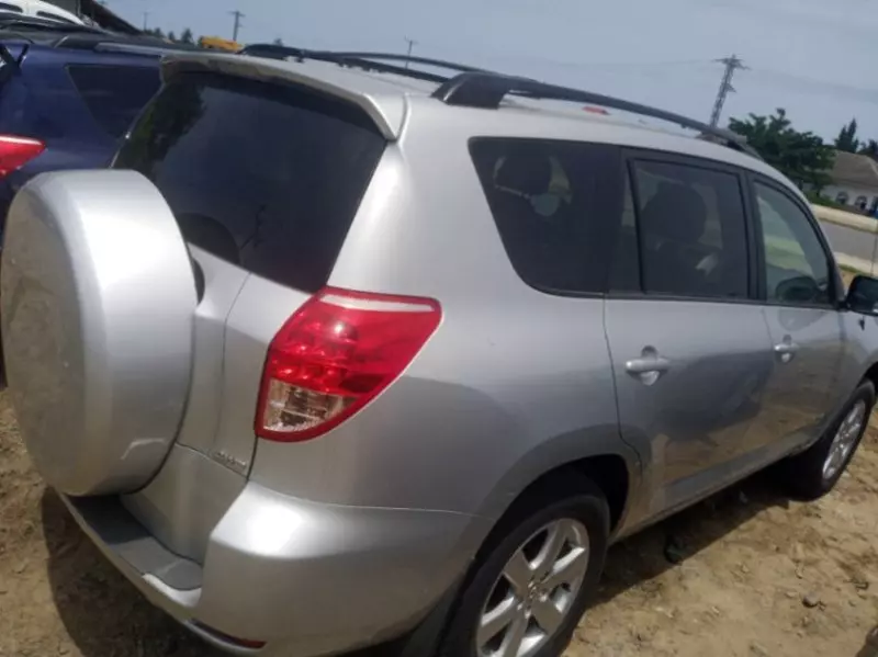 Toyota Rav4   - 2007