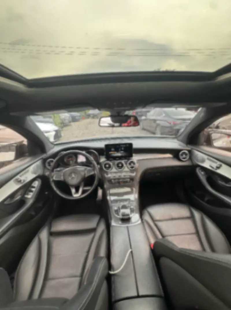 Mercedes-Benz GLC 300   - 2019