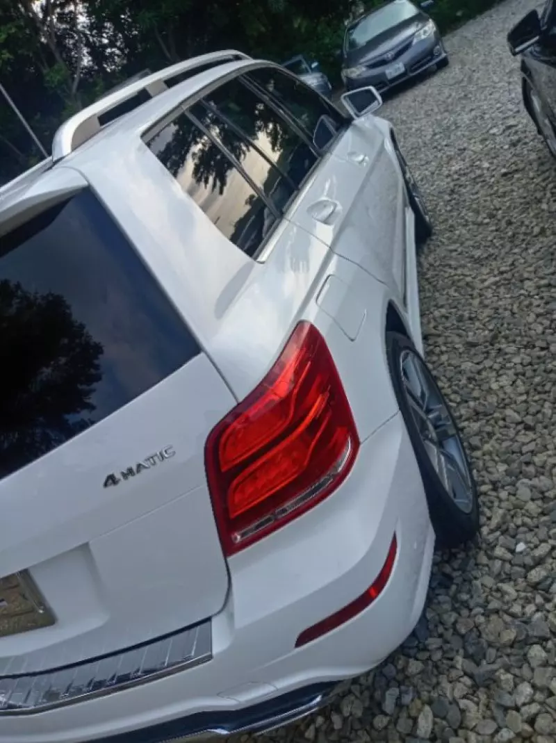 Mercedes-Benz GLK 350   - 2013