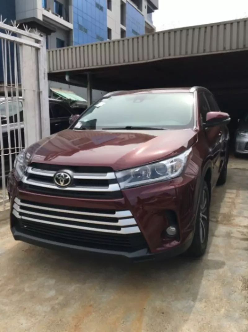 Toyota Highlander   - 2018