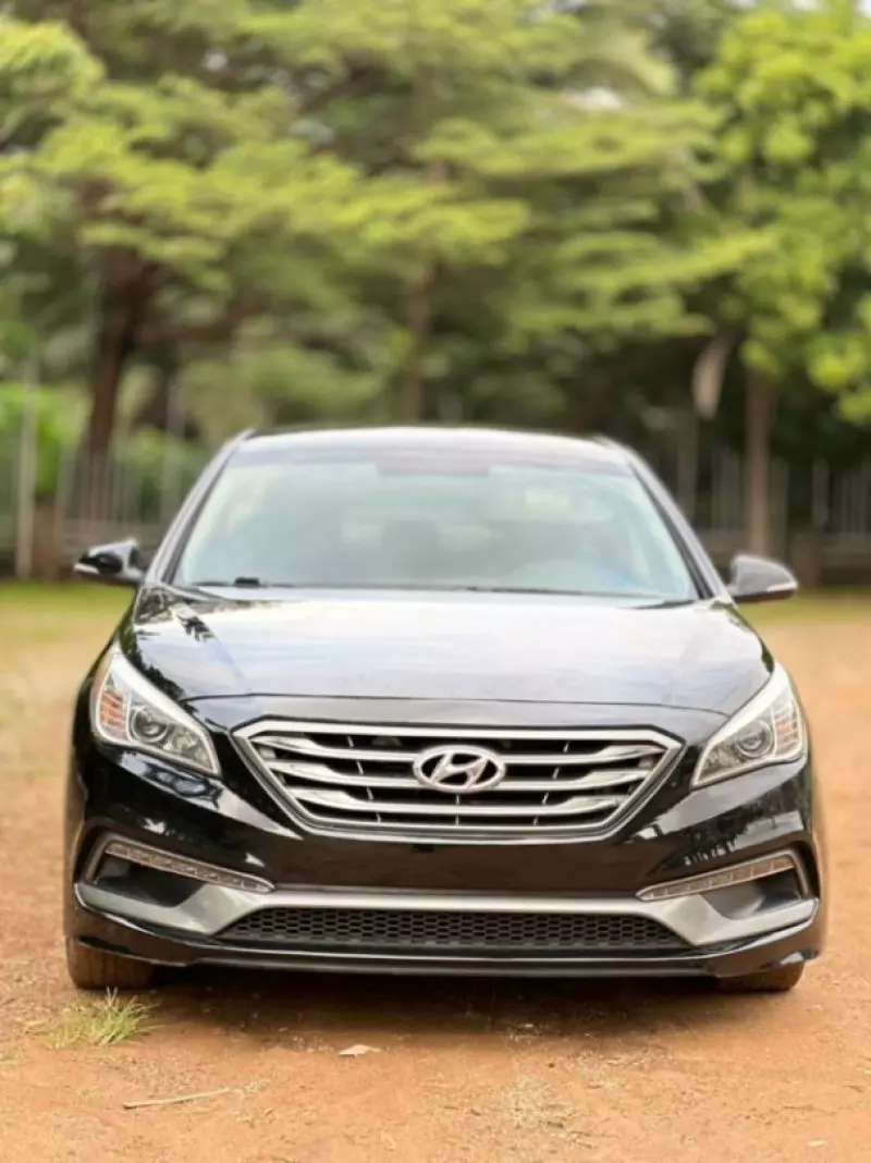 Hyundai Sonata   - 2015