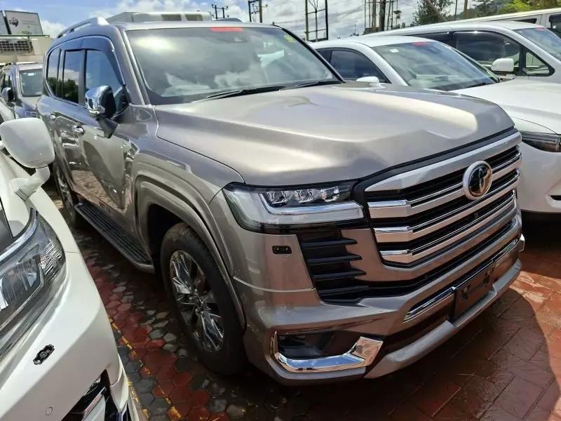 Toyota Landcruiser ZX - 2023