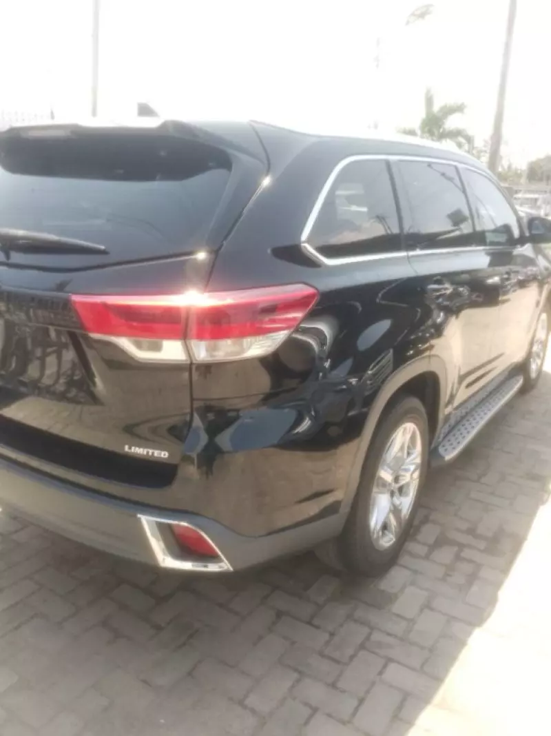 Toyota Highlander - 2019
