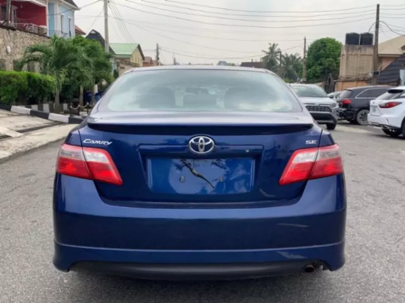 Toyota Camry   - 2007