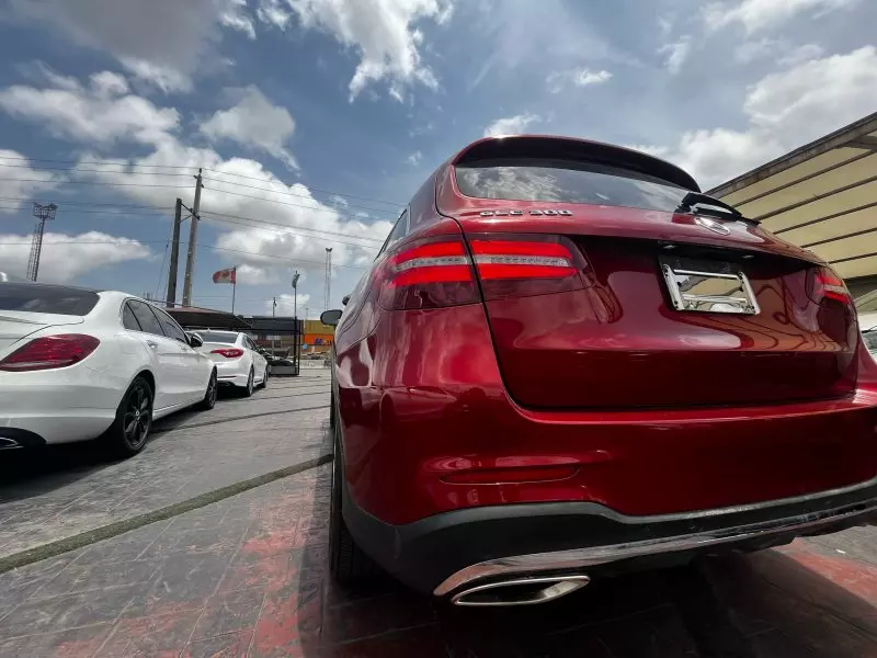 Mercedes-Benz Glc-class   - 2017