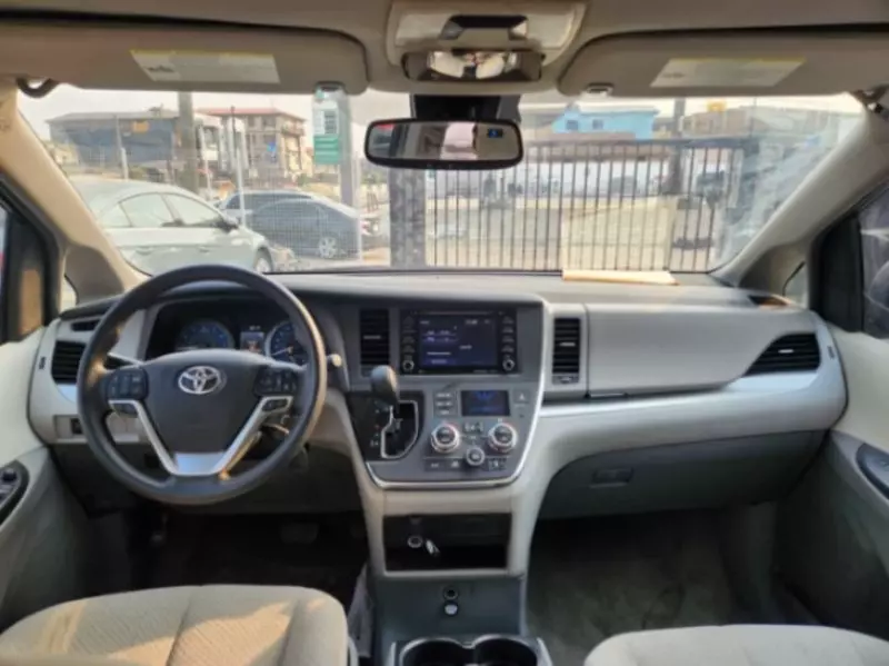 Toyota Sienna