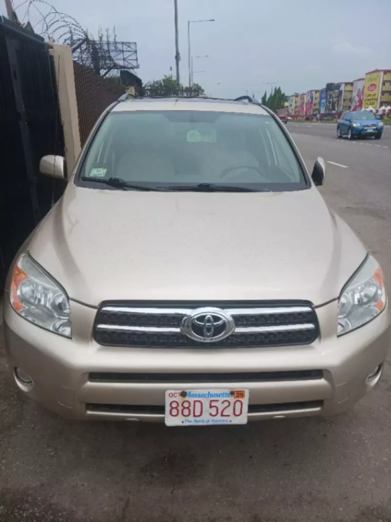 Toyota Rav4   - 2008
