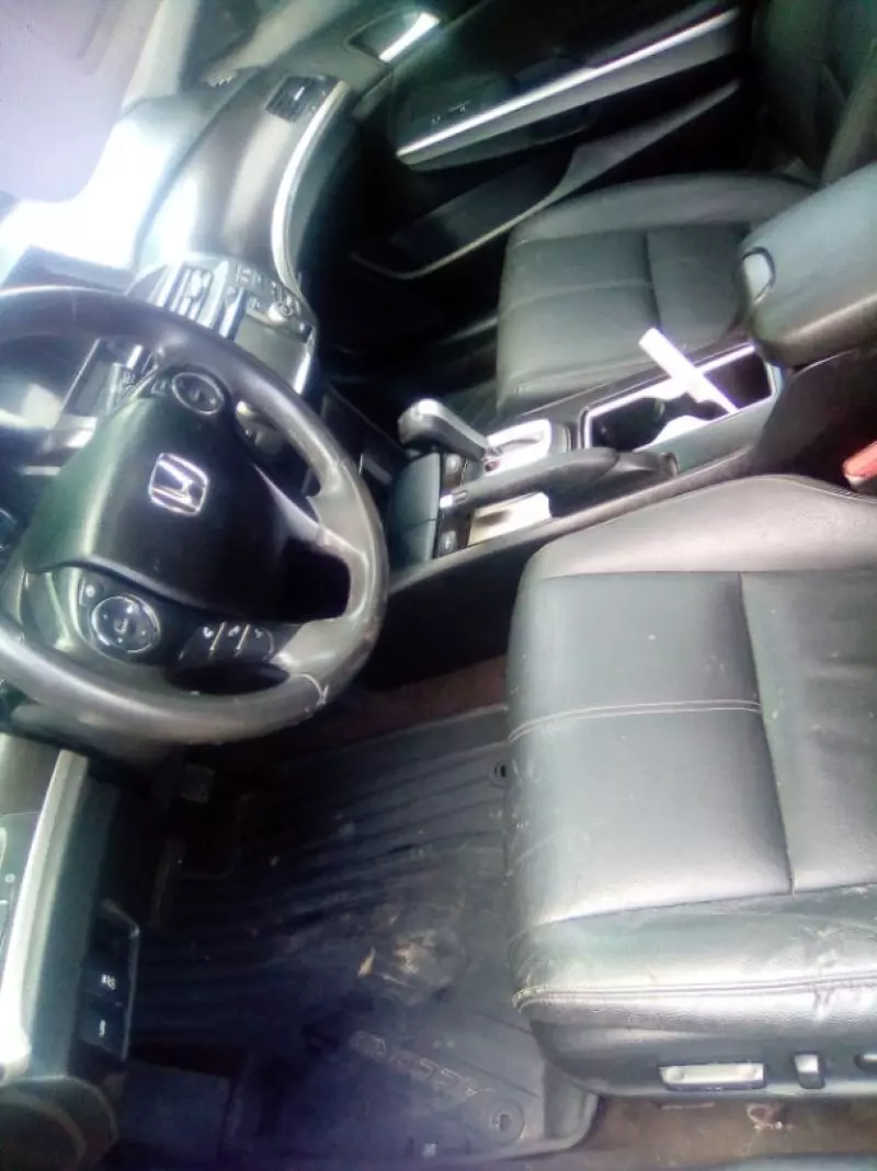 Honda Crosstour   - 2015