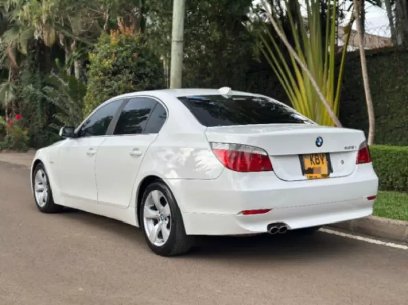 BMW 525I   - 2007
