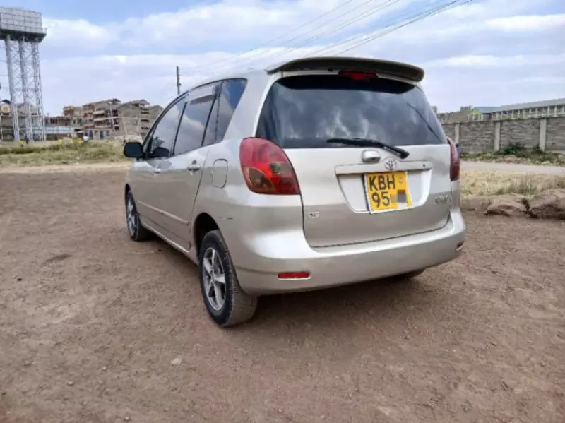 Toyota Spacio   - 2012