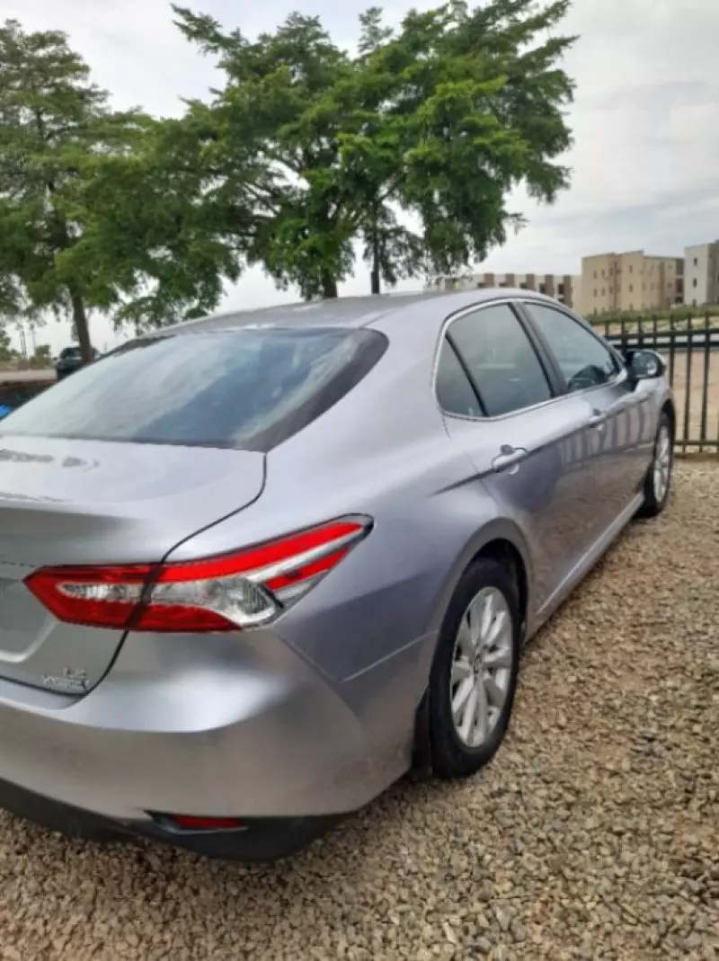 Toyota Camry   - 2018