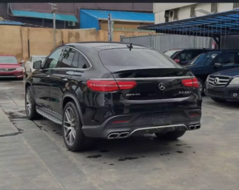 Mercedes-Benz GL 63 AMG   - 2016