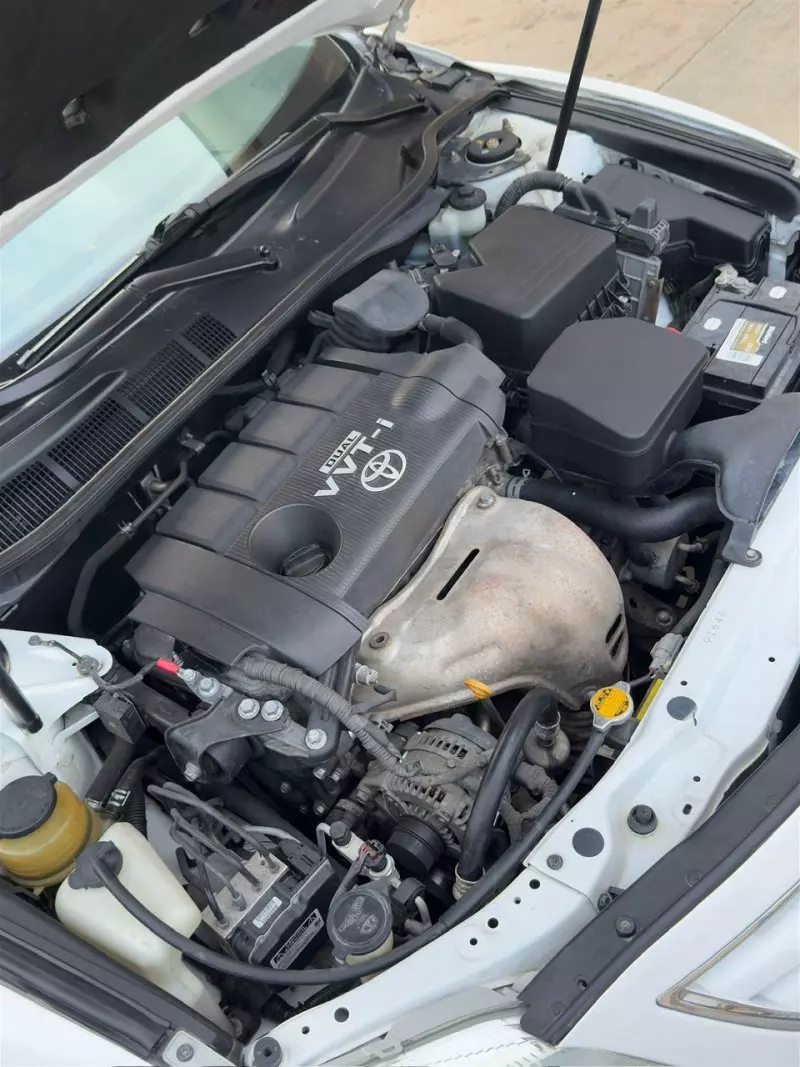 Toyota Camry   - 2010