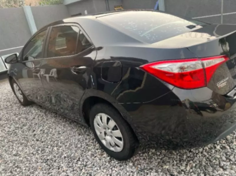 Toyota Corolla   - 2016