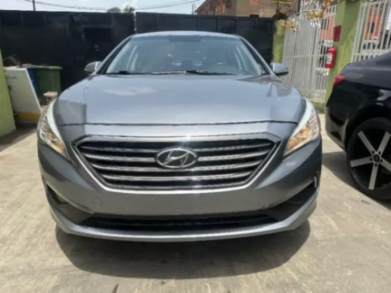 Hyundai Sonata   - 2015