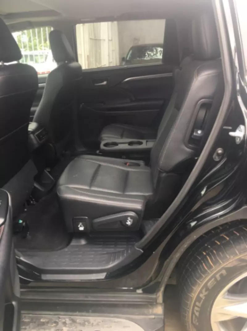 Toyota Highlander   - 2017