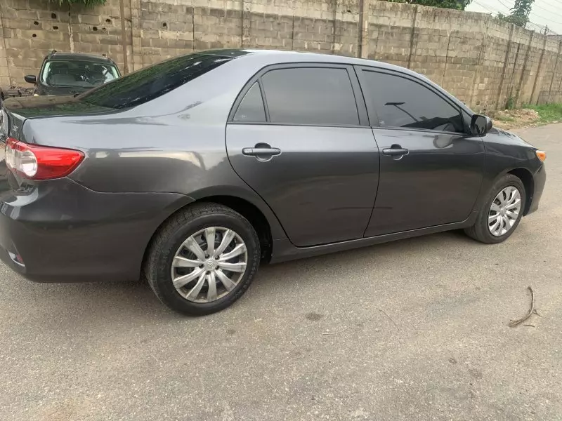 Toyota corolla   - 2012