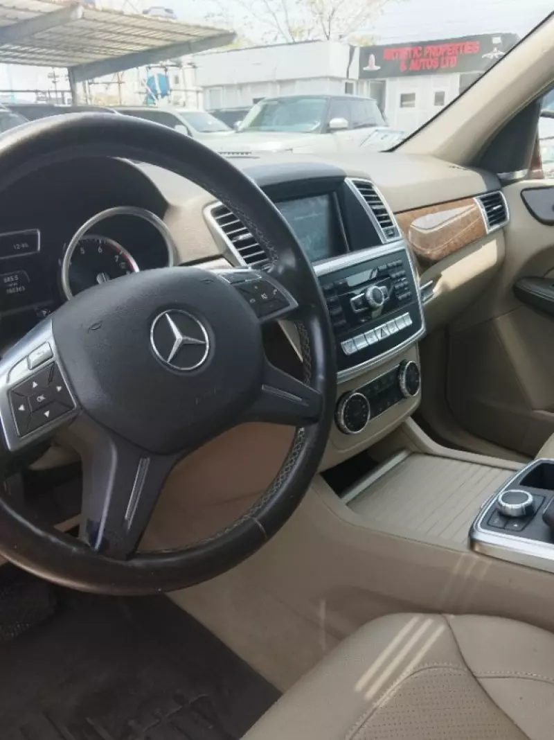 Mercedes-Benz ML-Class - 2013