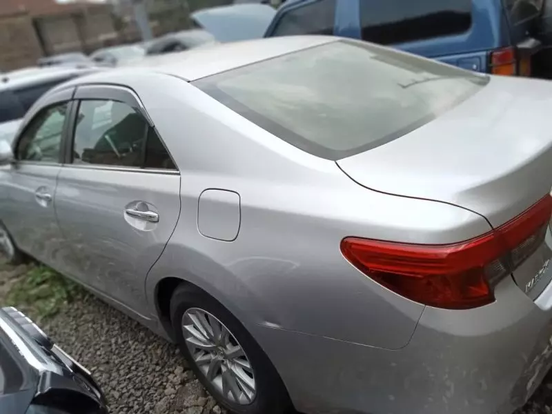 Toyota Mark X   - 2016