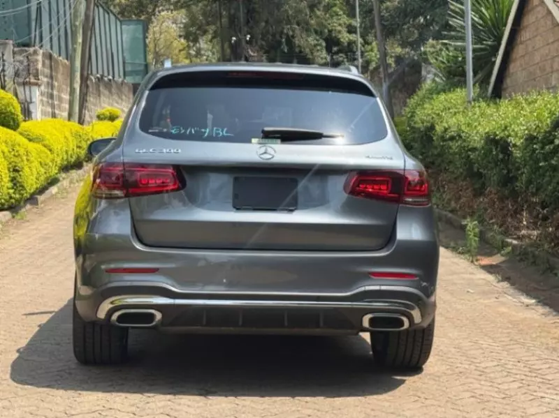 Mercedes-Benz GLC 300   - 2019