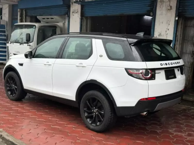 Land Rover Discovery Sport   - 2018