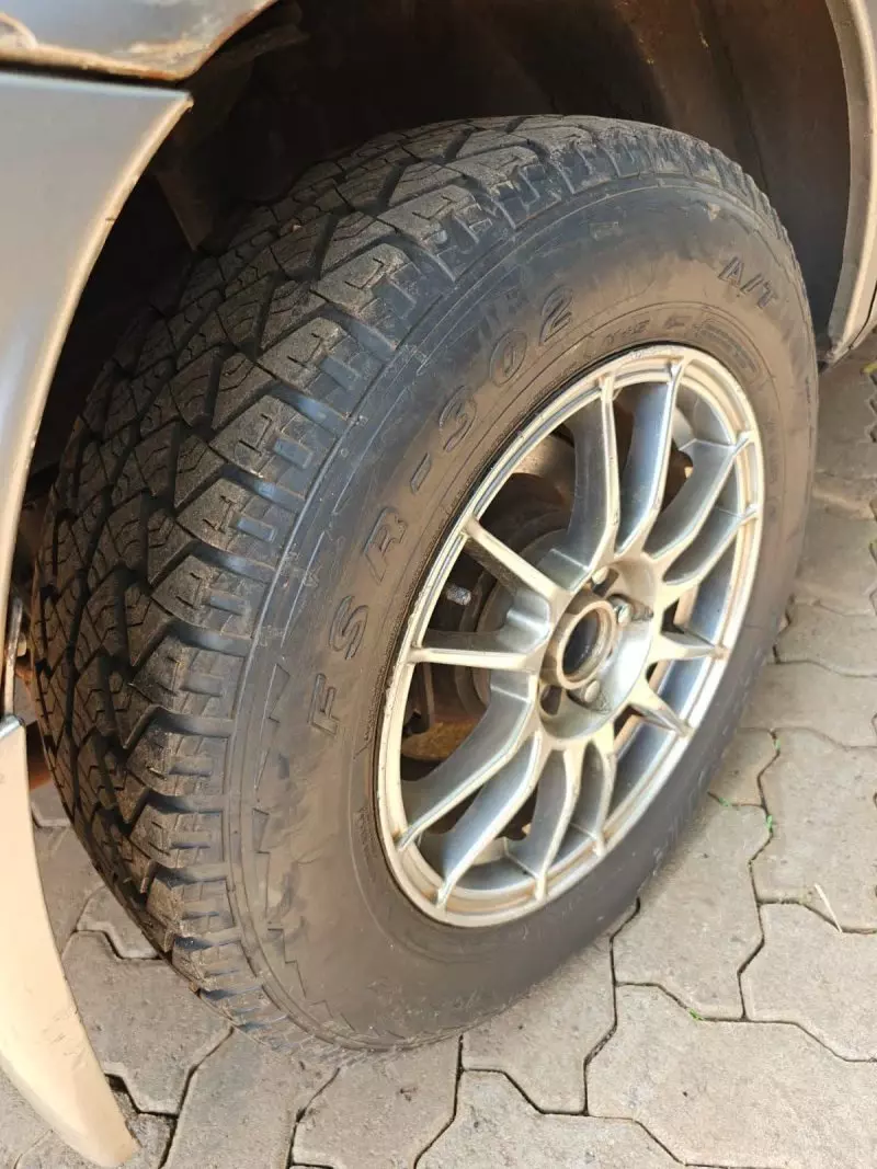 Nissan X-Trail   - 2005