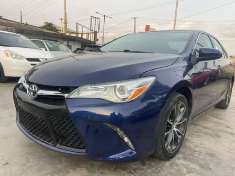 Toyota Camry   - 2015