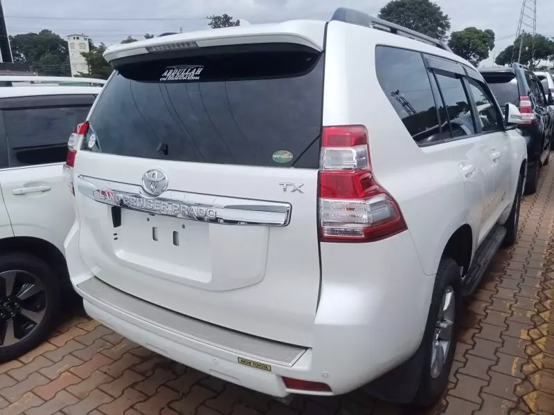Toyota Landcruiser Prado   - 2016