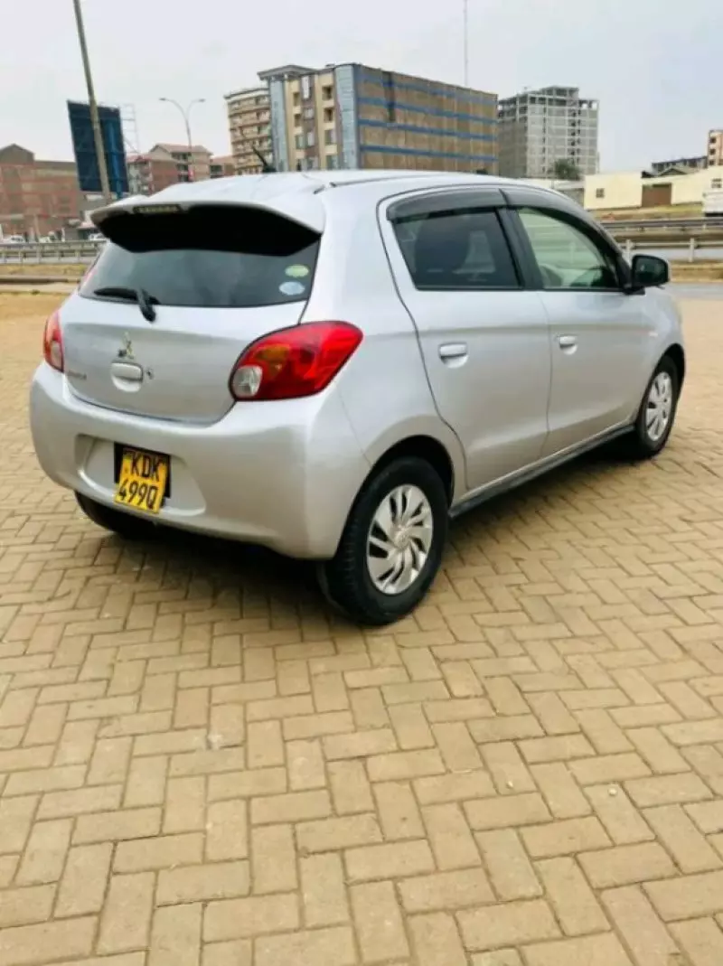 Mitsubishi Mirage   - 2015
