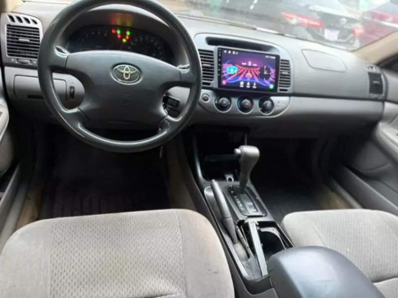 Toyota Camry   - 2002
