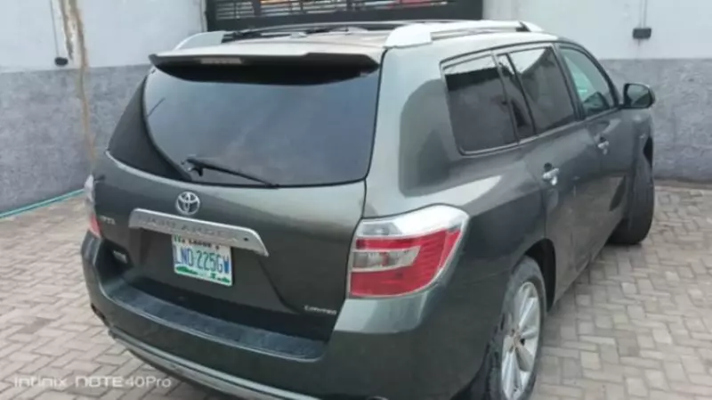 Toyota Highlander   - 2009