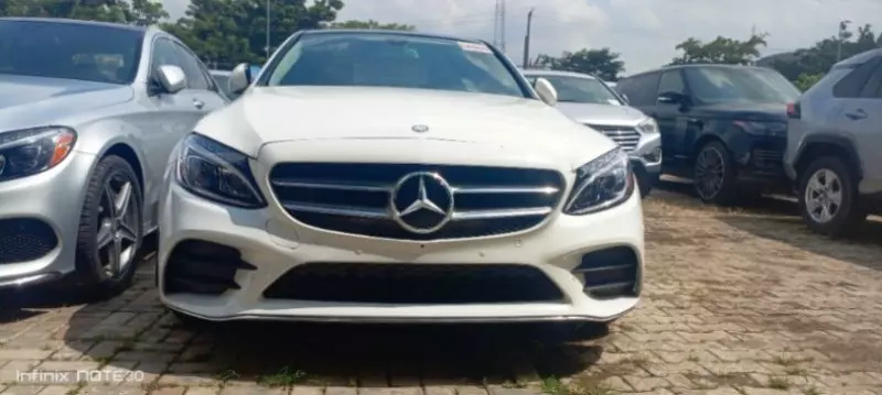 Mercedes-Benz C 300   - 2015