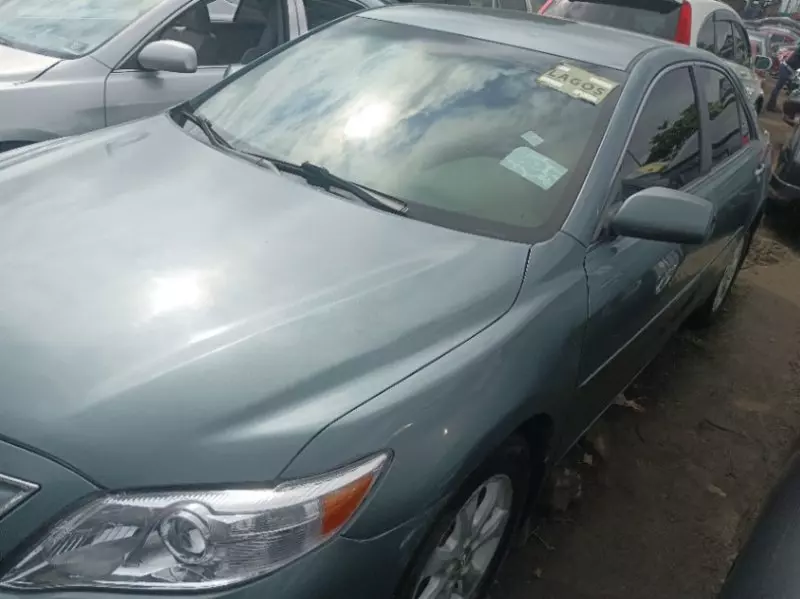 Toyota Camry   - 2007