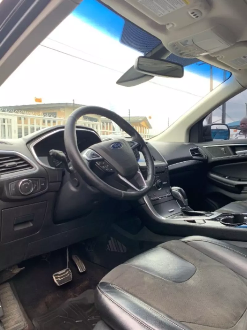 Ford Edge   - 2016