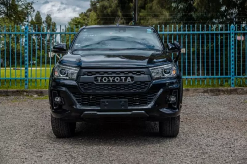 Toyota Hilux   - 2020