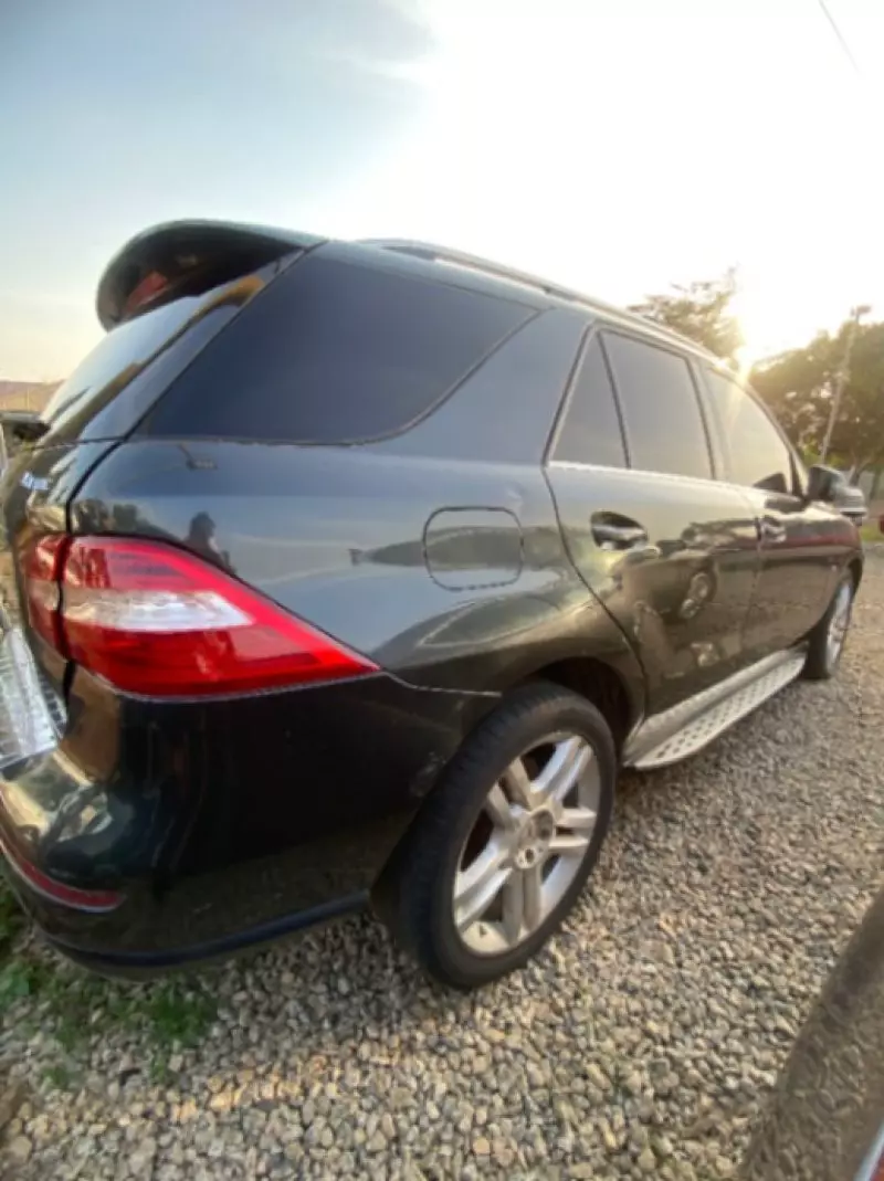 Mercedes-Benz ML 350   - 2011