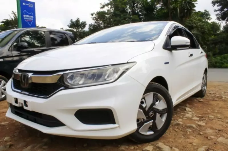 Honda Grace    - 2018