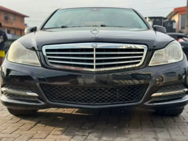 Mercedes-Benz C 300   - 2013