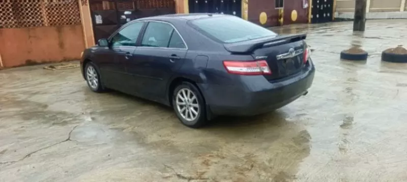 Toyota Camry   - 2010