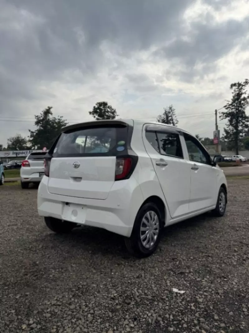 Daihatsu Mira    - 2019