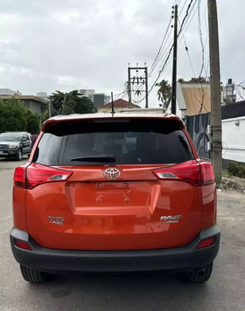 Toyota Rav4   - 2014