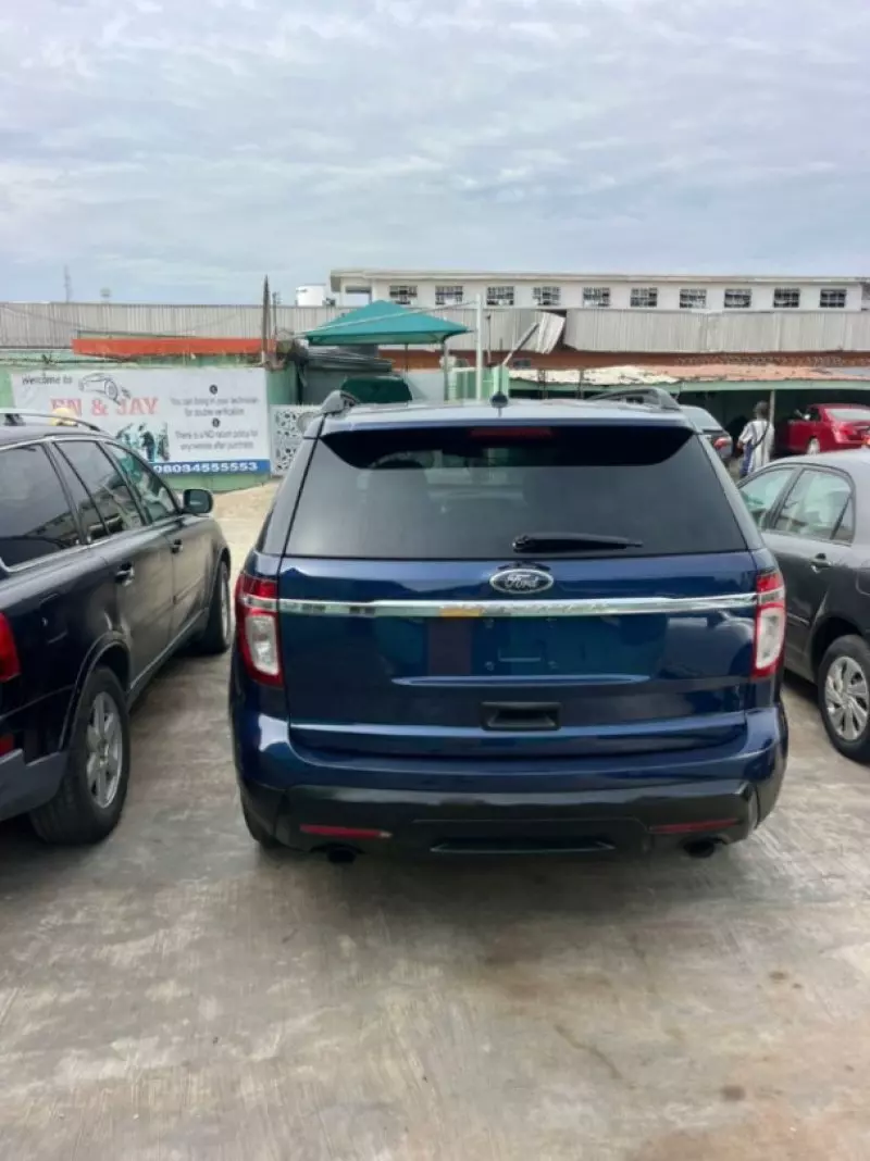 Ford Explorer   - 2013