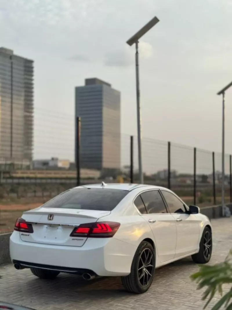 Honda Accord   - 2014