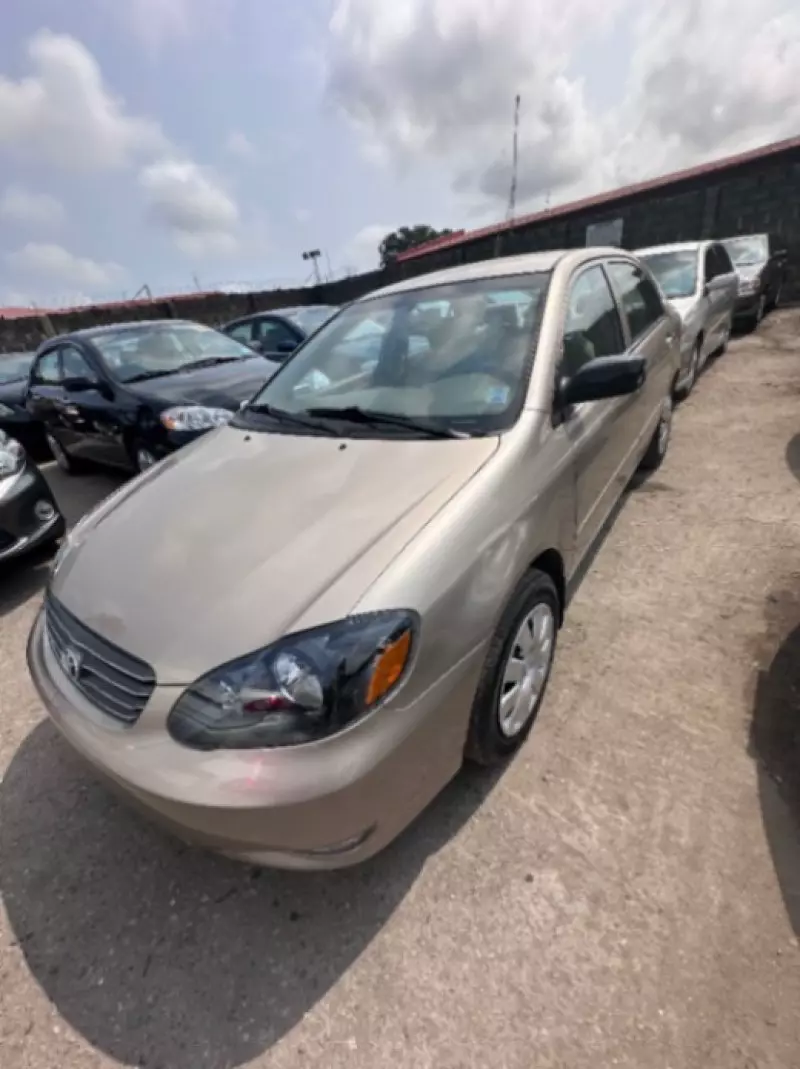 Toyota Corolla   - 2013