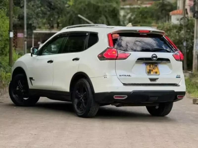 Nissan X-Trail   - 2017