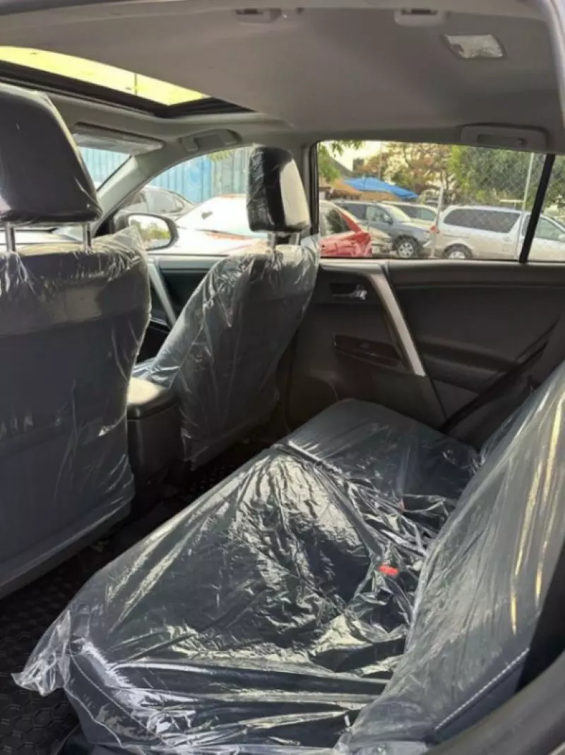 Toyota RAV 4   - 2018