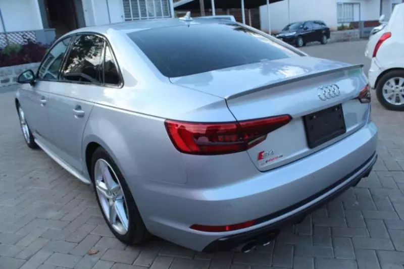 Audi S4   - 2017